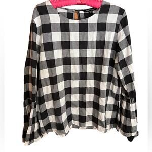 Velvet‎ Heart black & white buffalo plaid long bell sleeve top women's size M